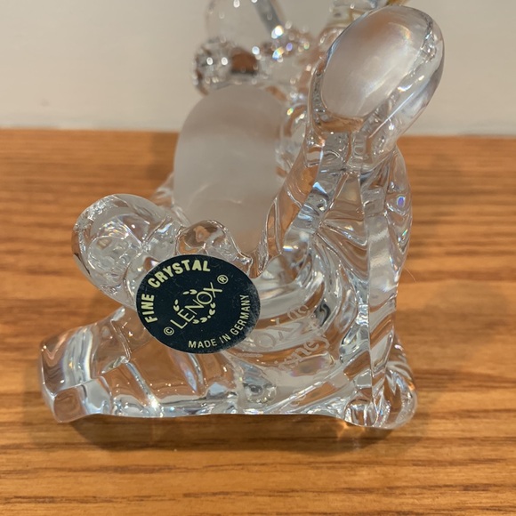Lenox Disney Showcase crystal Tigger with 24k gold butterfly - Picture 5 of 14